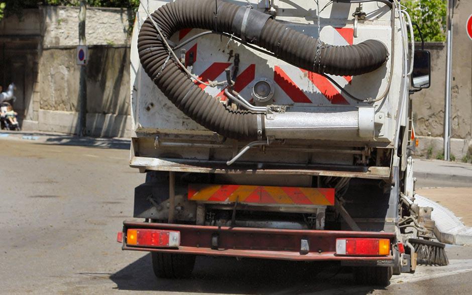 entreprise débouchage canalisation Courbevoie